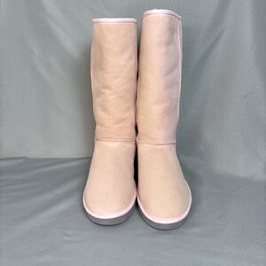 New UGG Classic Tall Sz 10 Baby Pink Collectors Grey Sole Retired EXTREMELY RARE